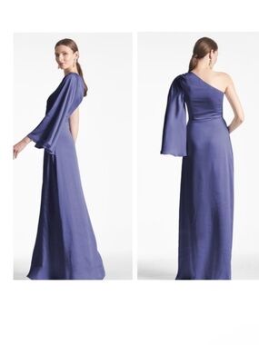 Sachin & Babi Keely
Gown Size 10 women New without tags $350 party gown Cobalt